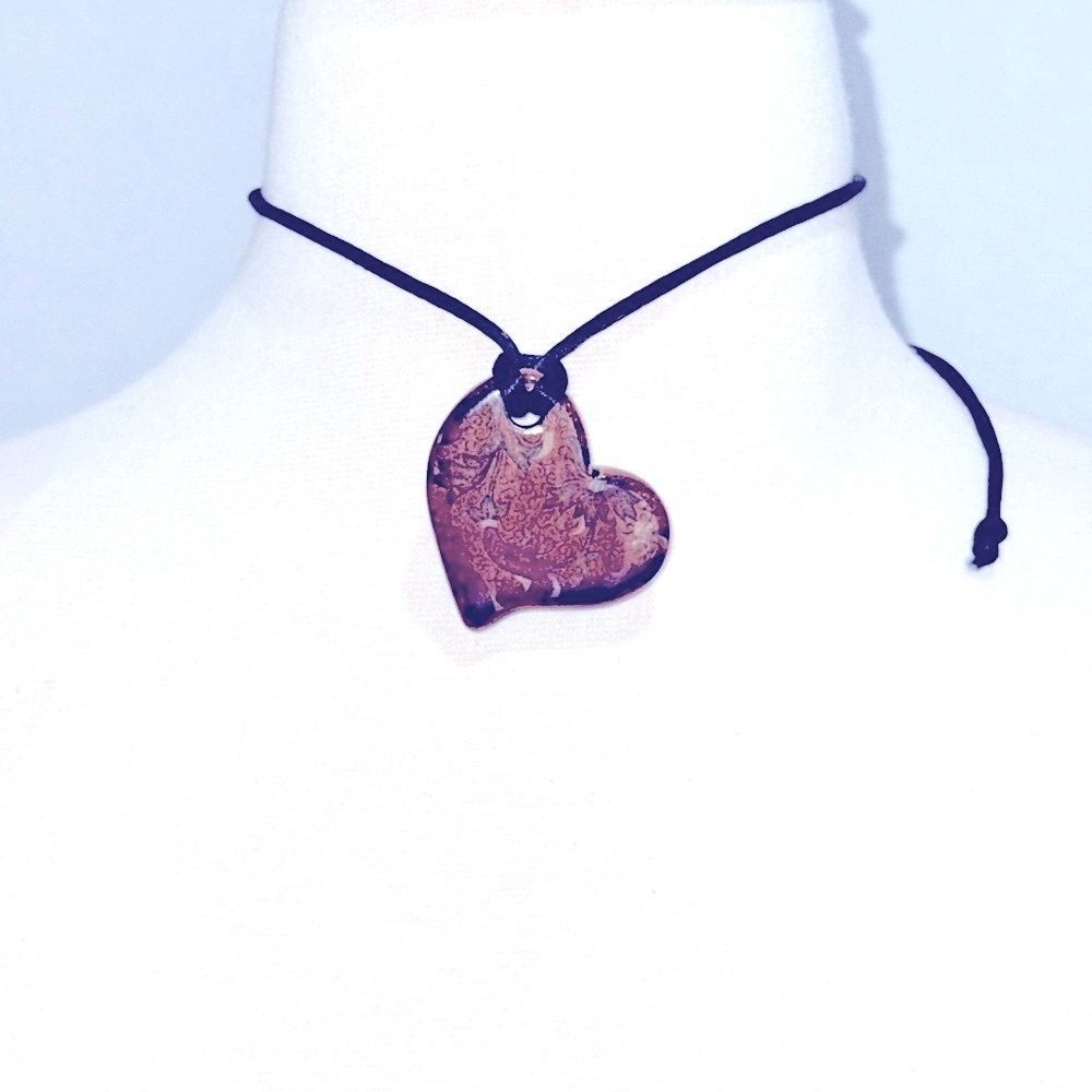 Vintage Sarah Coventry "Batik" Heart-Shaped Pendant Necklace from 1979 Signed SC